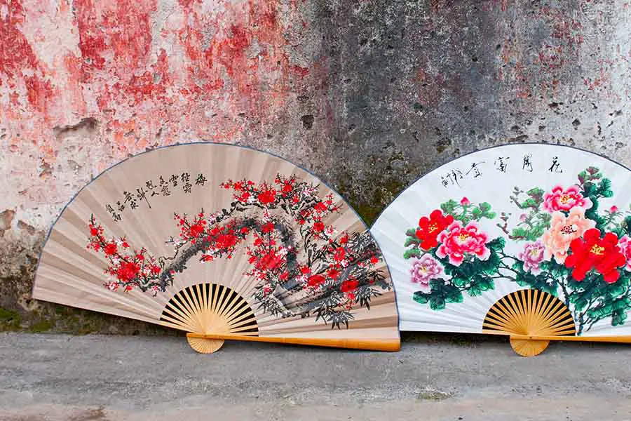 folding fan wedding favors