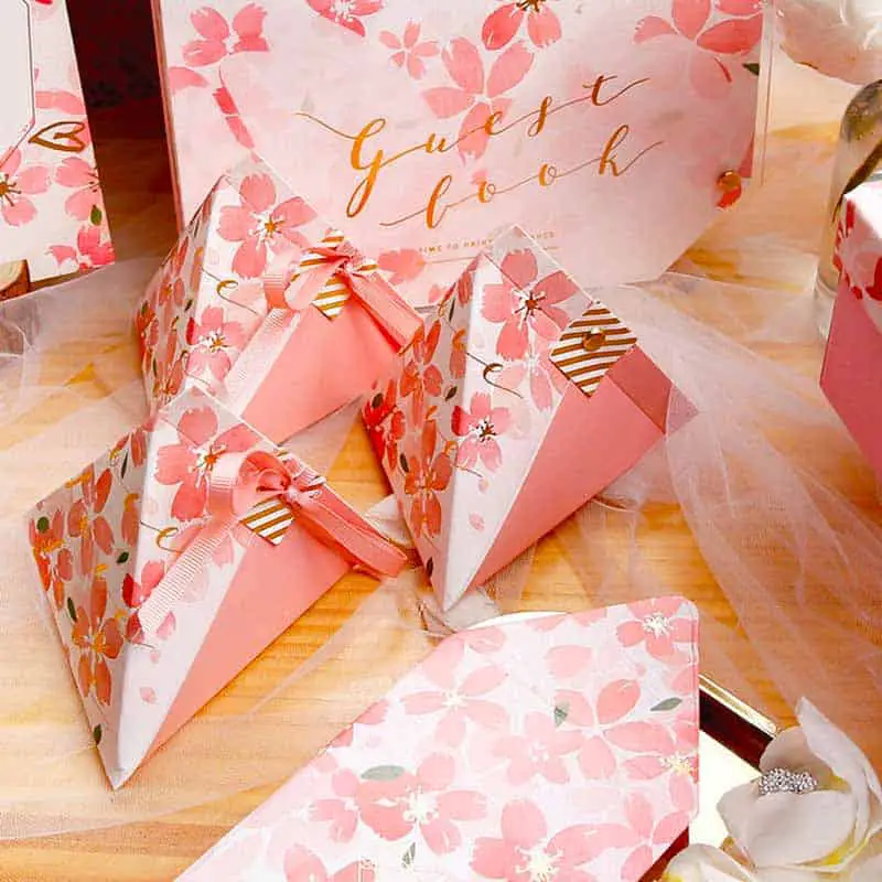 pyramid shape wedding favor boxes