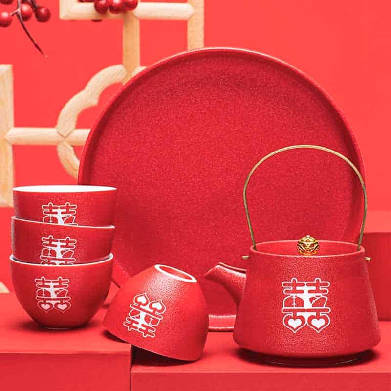 teapot and teacups set for Chinese wedding tea ceremony